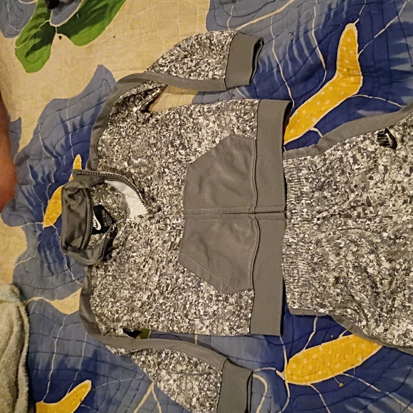 Nike Toddler 24M Gray Track Suit Set Pants Jacket - Picture 3 of 4